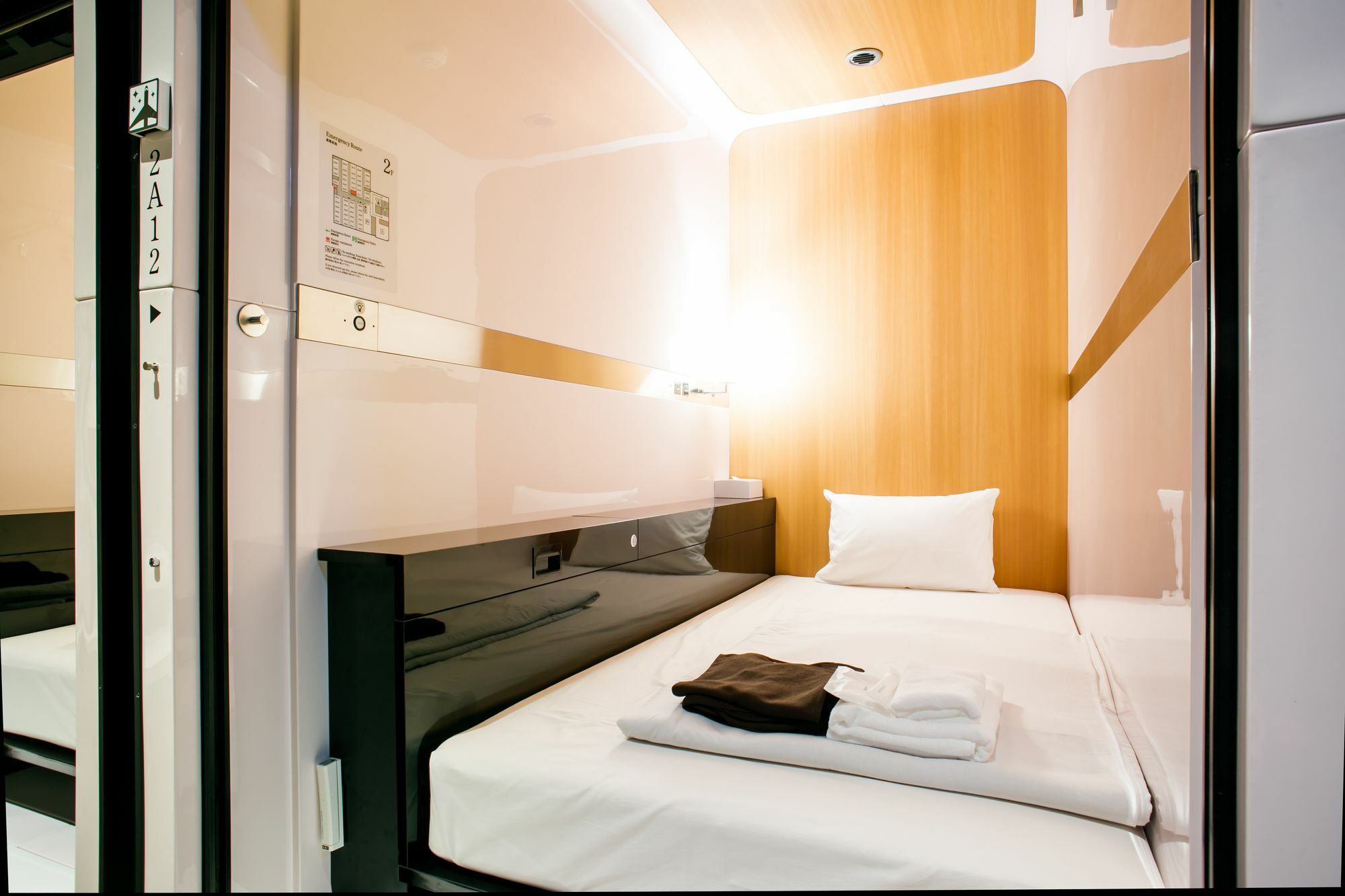Hôtel First Cabin Tkp Nagoya Station Extérieur photo